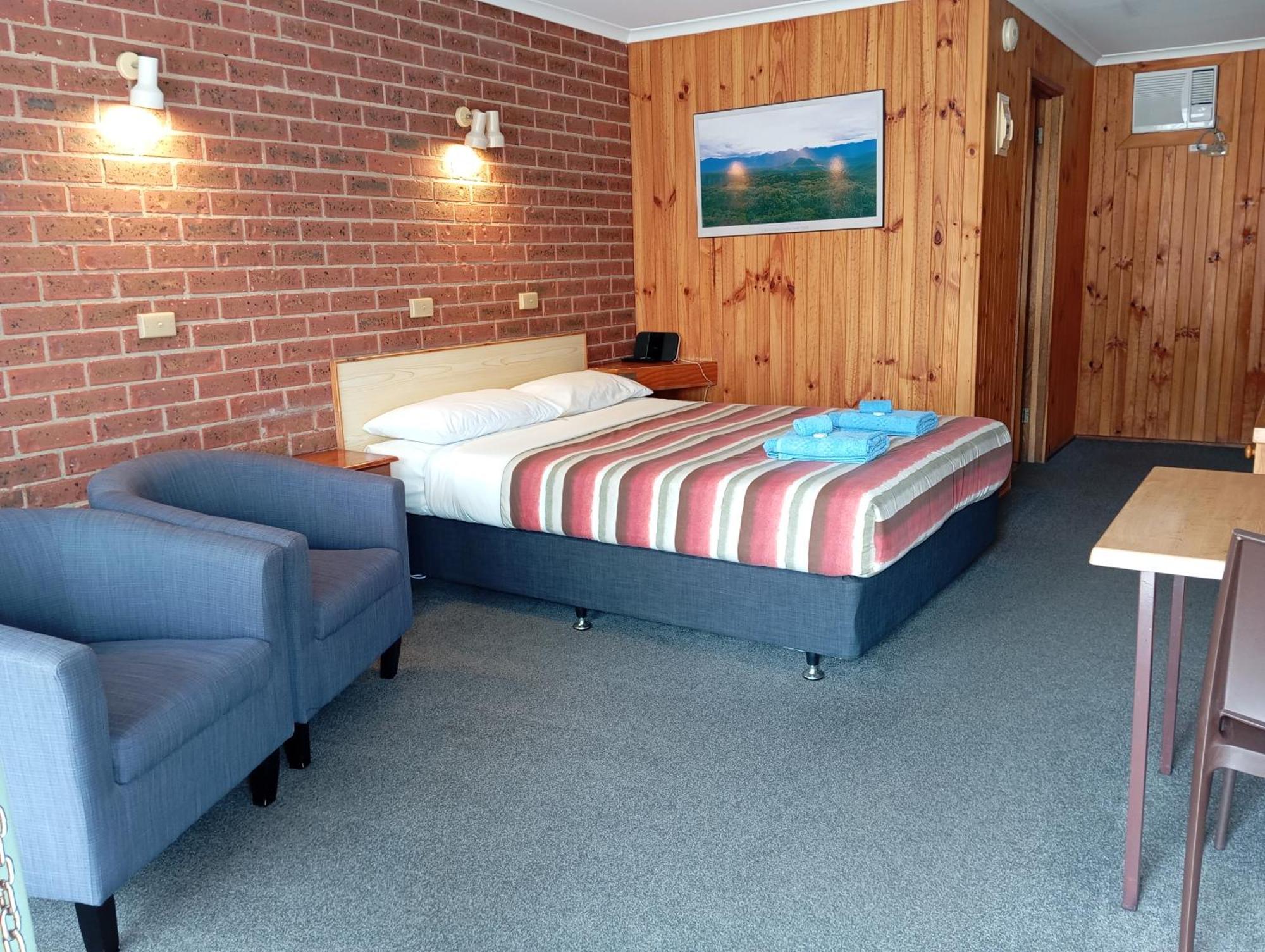 Orbost Country Road Motor Inn Exteriör bild